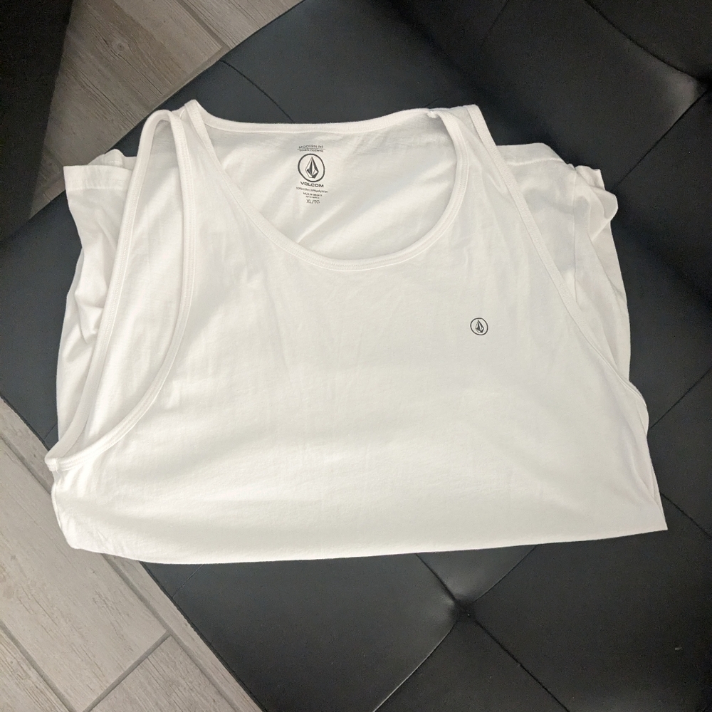 MENS VOLCOM TANK TOP